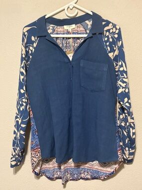 Umgee Navy Blue Button-Front Shirt with Cream Floral Sleeves